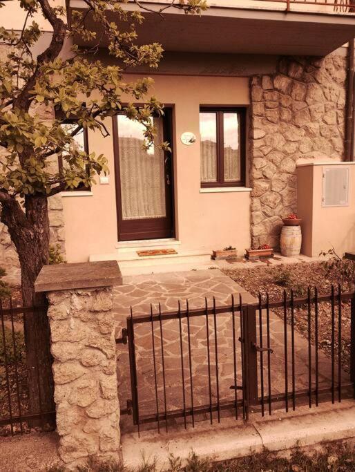 Апартаменты La Casina Di Nonna Giulia Кастильоне-д'Орчия Экстерьер фото